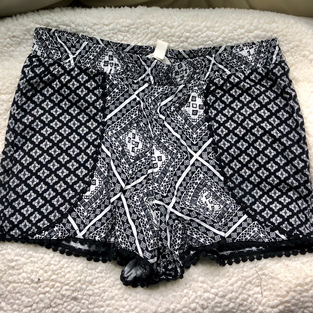 Black and White Flowy Shorts